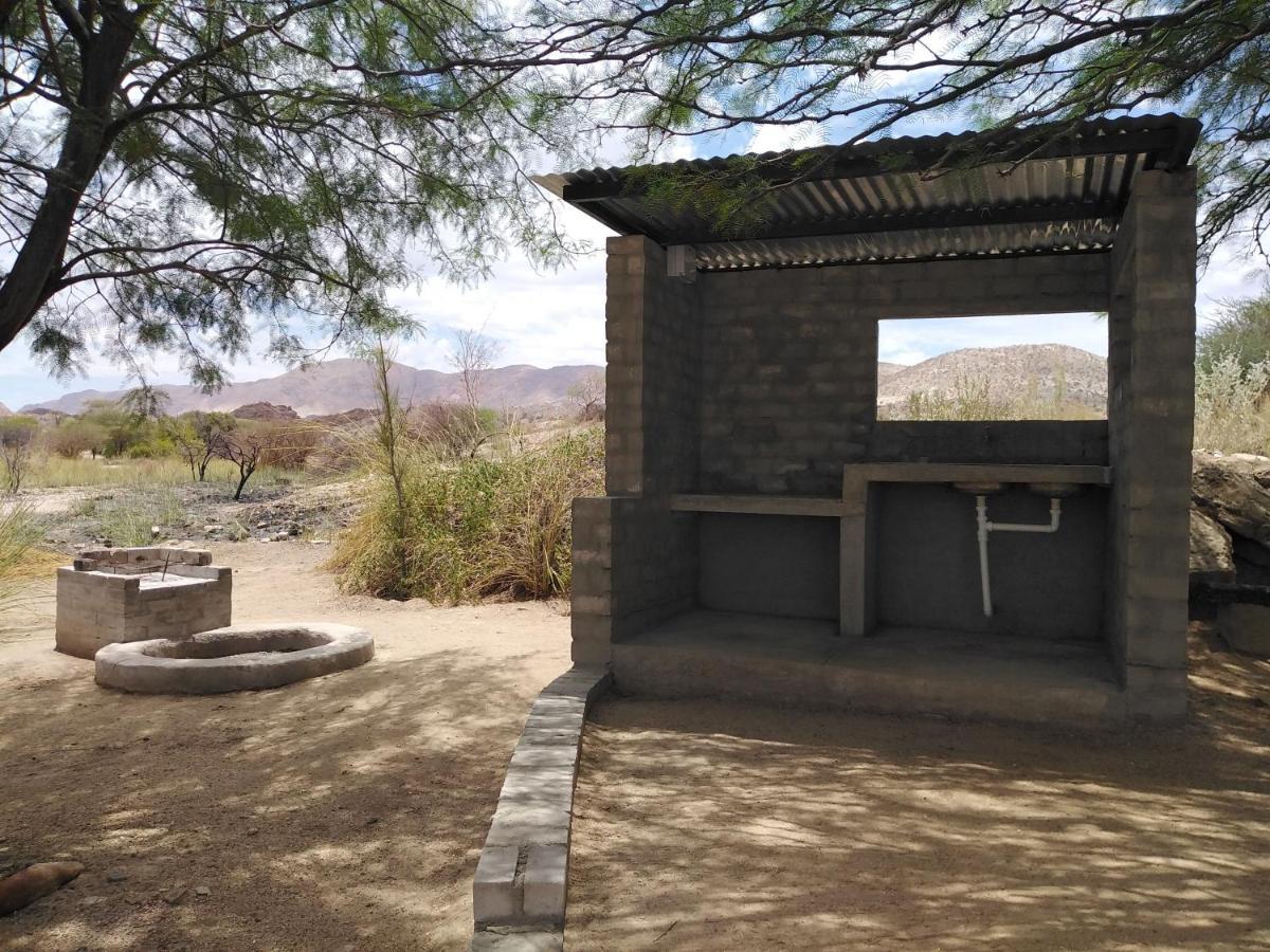 Achab Camping Camp Site Usakos 外观 照片